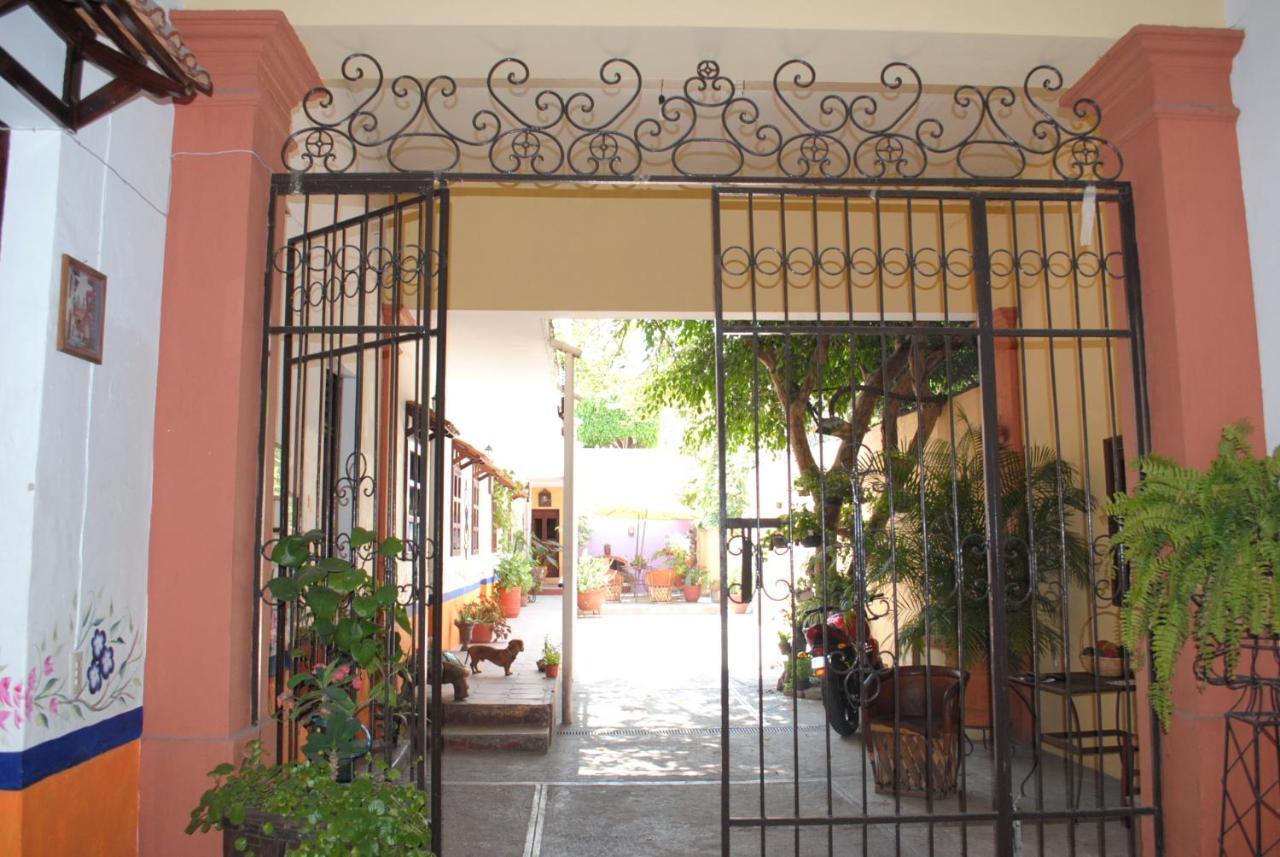 Hotel La Hacienda Tlaquepaque Exterior foto